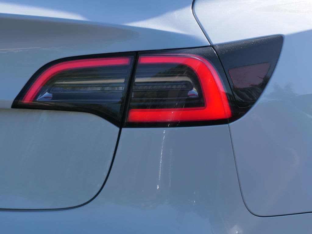 2023 Tesla Model 3 Base photo 2