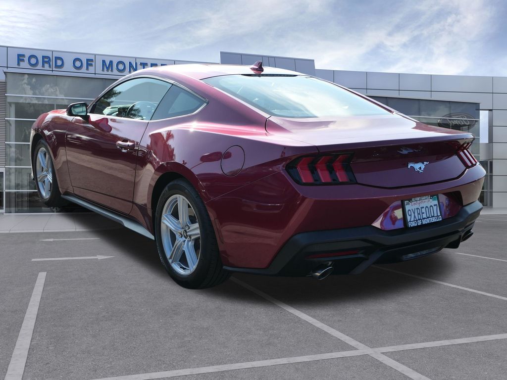 2026 Ford Mustang Ecoboost photo 6
