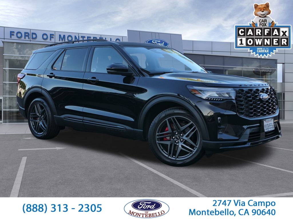 2025 Ford Explorer ST's photo