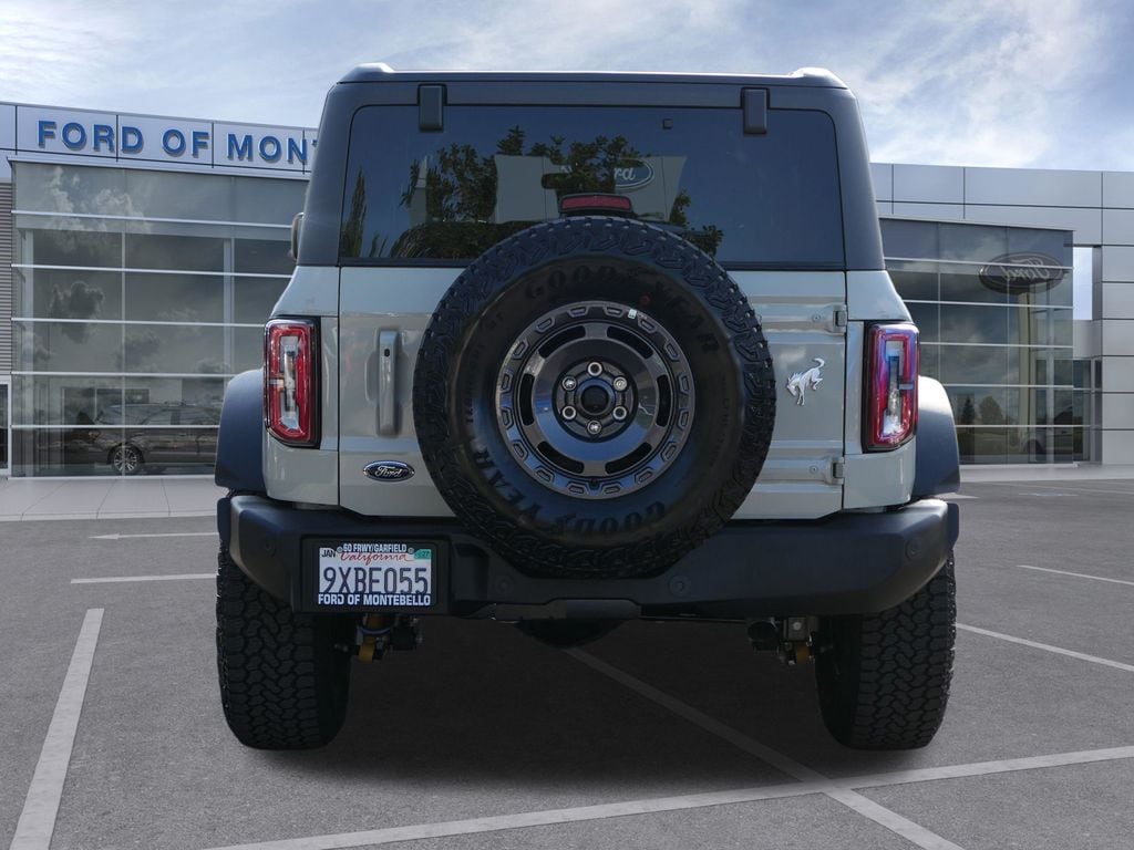 2025 Ford Bronco Outer Banks photo 5