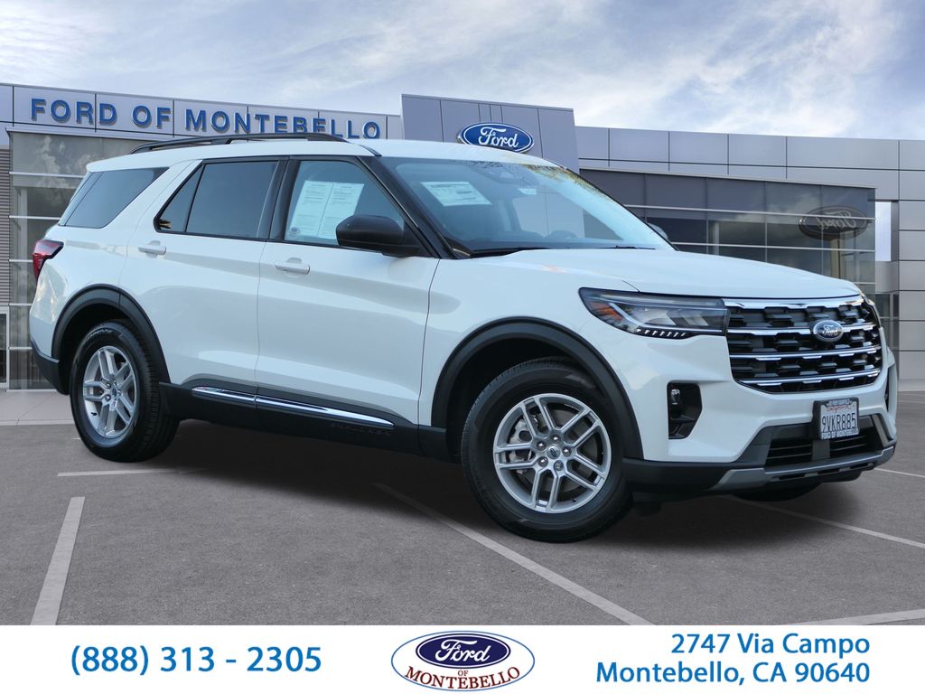 2025 Ford Explorer Active's photo