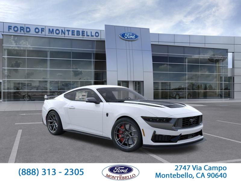 2026 Ford Mustang Dark Horse's photo