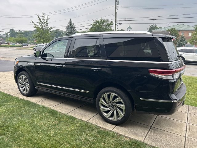 Used 2022 Lincoln Navigator Reserve SUV