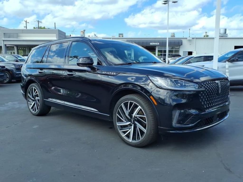 Certified 2025 Lincoln Aviator Black Label SUV