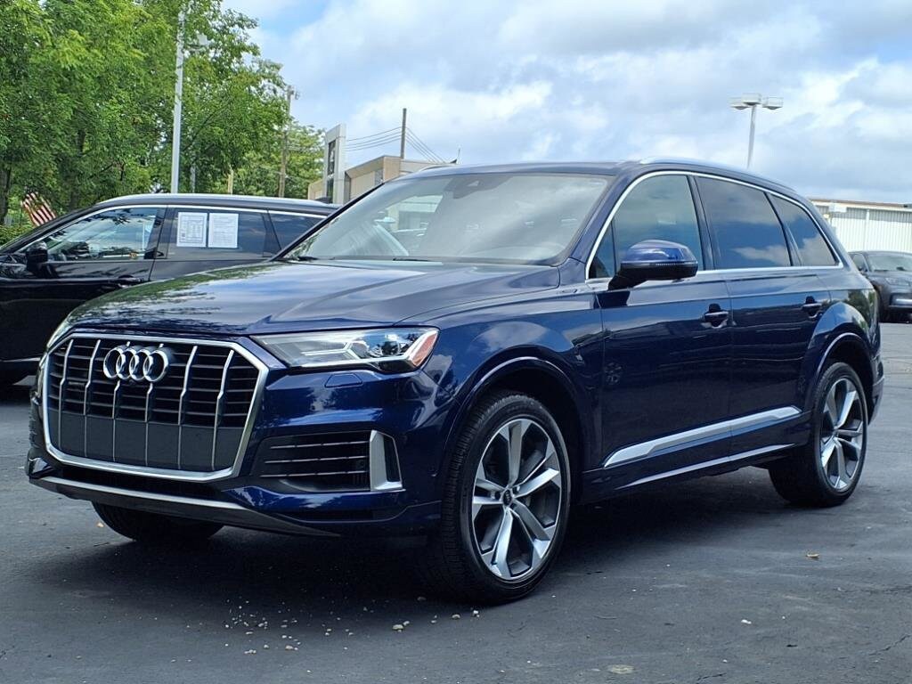 2021 Audi Q7 55 Premium photo 2