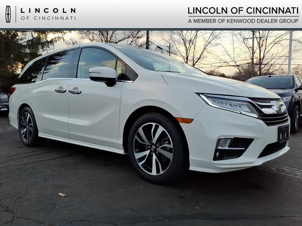 2018 Honda Odyssey Elite's photo