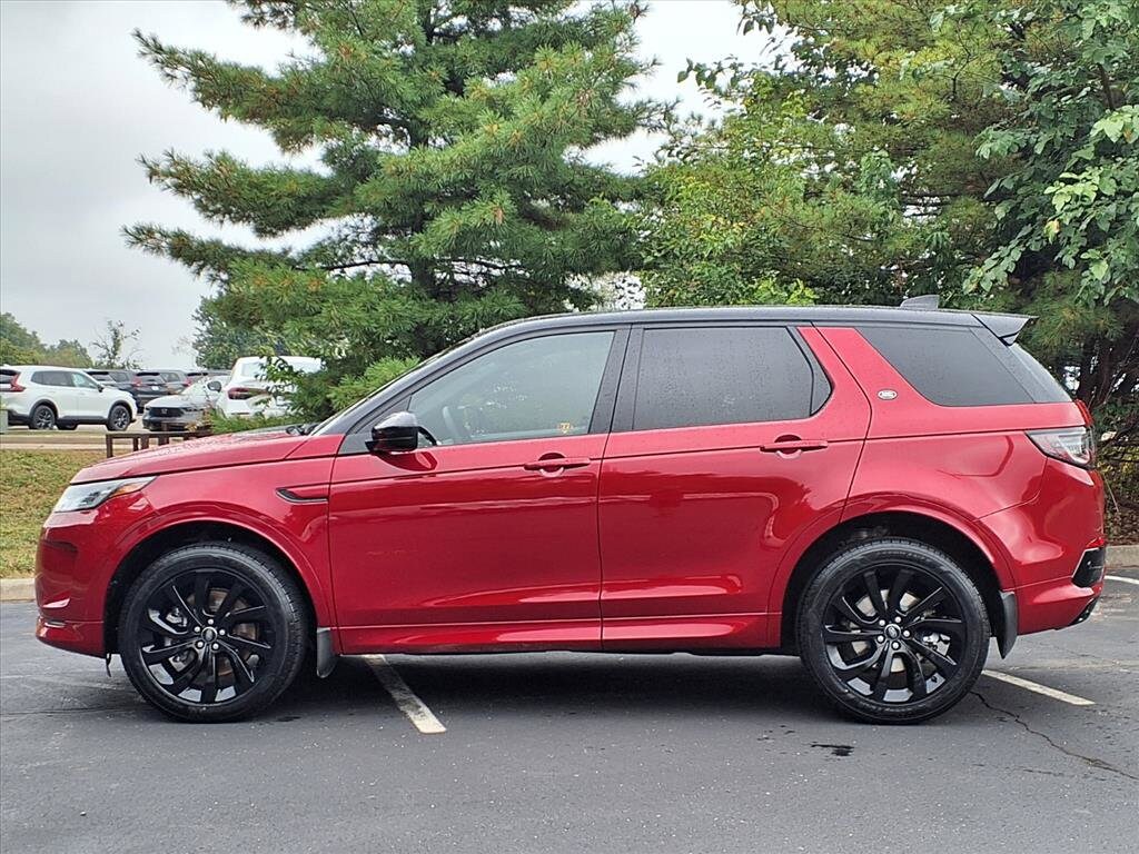 2023 Land Rover Discovery Sport SE R-Dynamic photo 3