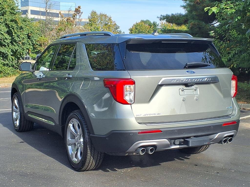2020 Ford Explorer Platinum photo 3