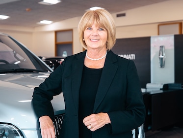 Staff member Arlene Methven from ID_3b9e81d7adcf