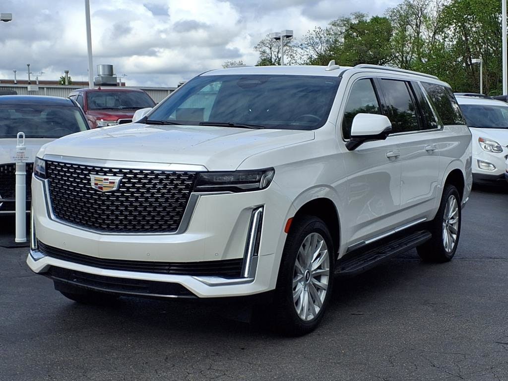 Used 2022 Cadillac Escalade ESV Luxury with VIN 1GYS4JKL8NR129871 for sale in Cincinnati, OH