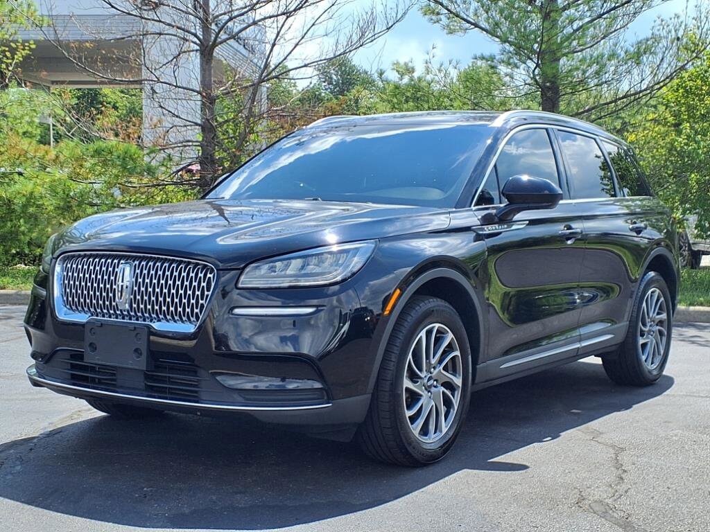 2021 Lincoln Corsair Standard photo 2