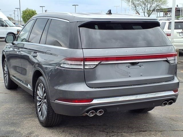 2023 Lincoln Aviator Standard photo 4