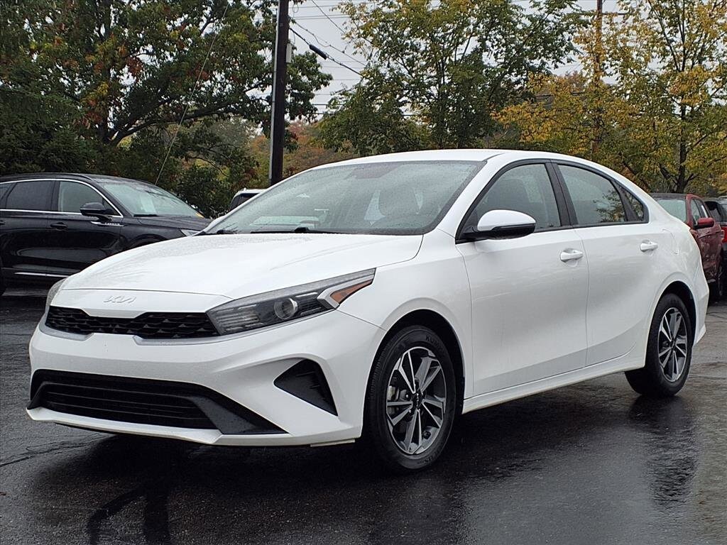 Used 2023 Kia Forte LXS Sedan