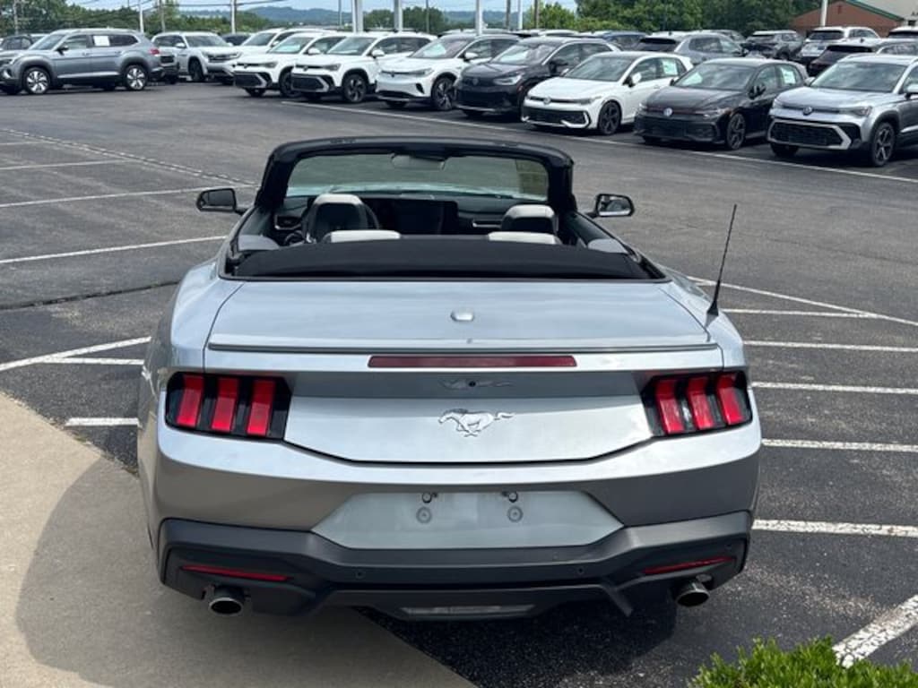 Used 2024 Ford Mustang Convertible