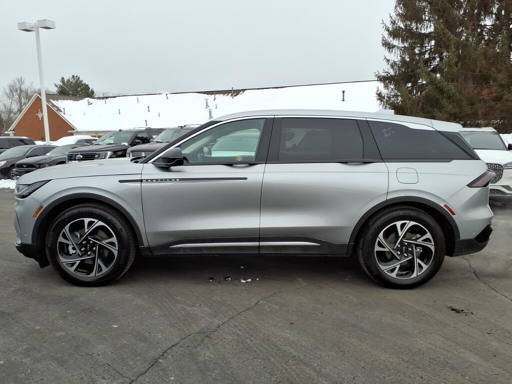 Certified 2024 Lincoln Nautilus Premiere SUV