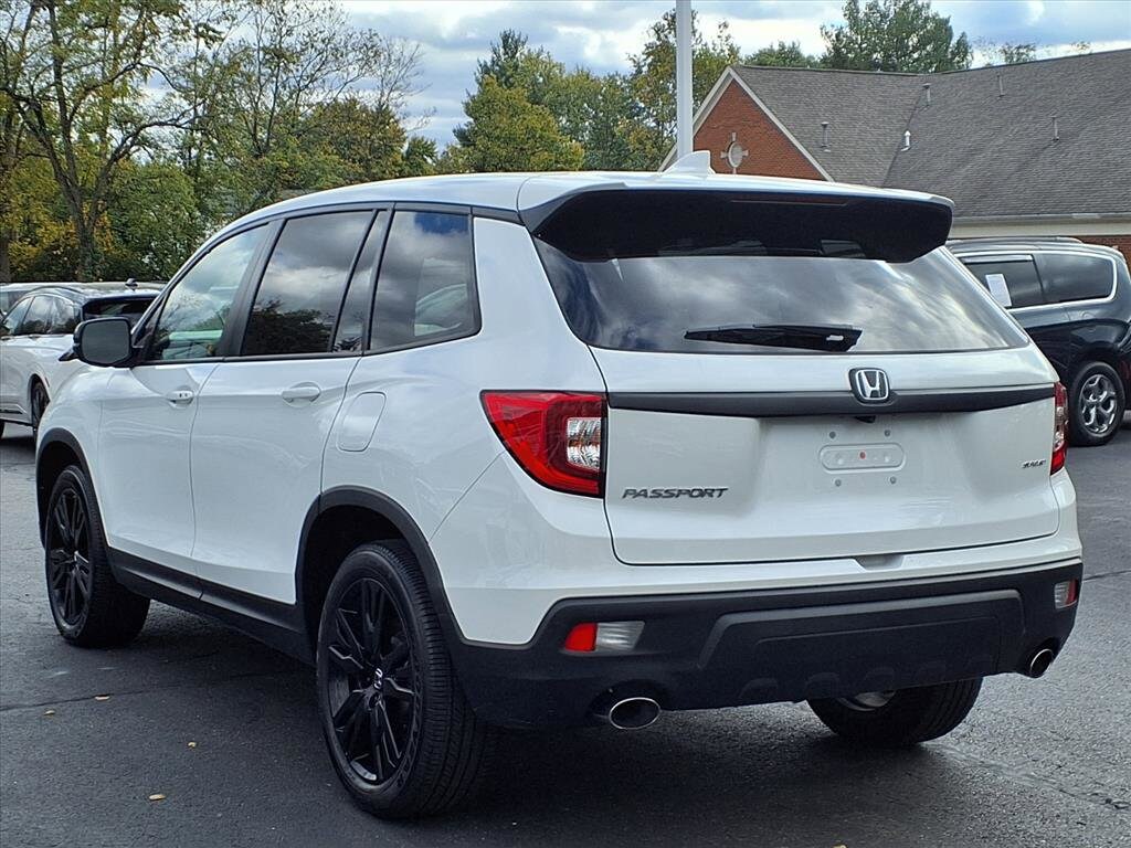 2021 Honda Passport Sport photo 3