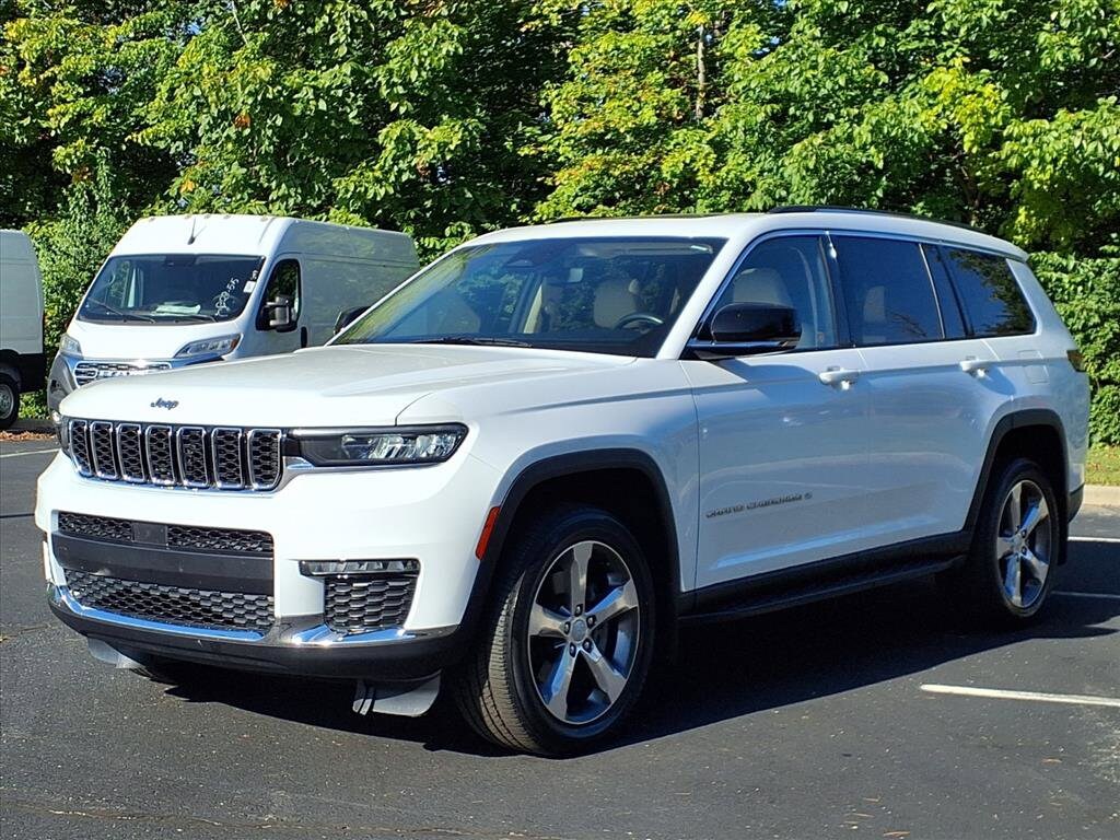 2021 Jeep Grand Cherokee Limited photo 2