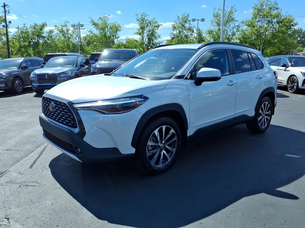Used 2022 Toyota Corolla Cross XLE SUV