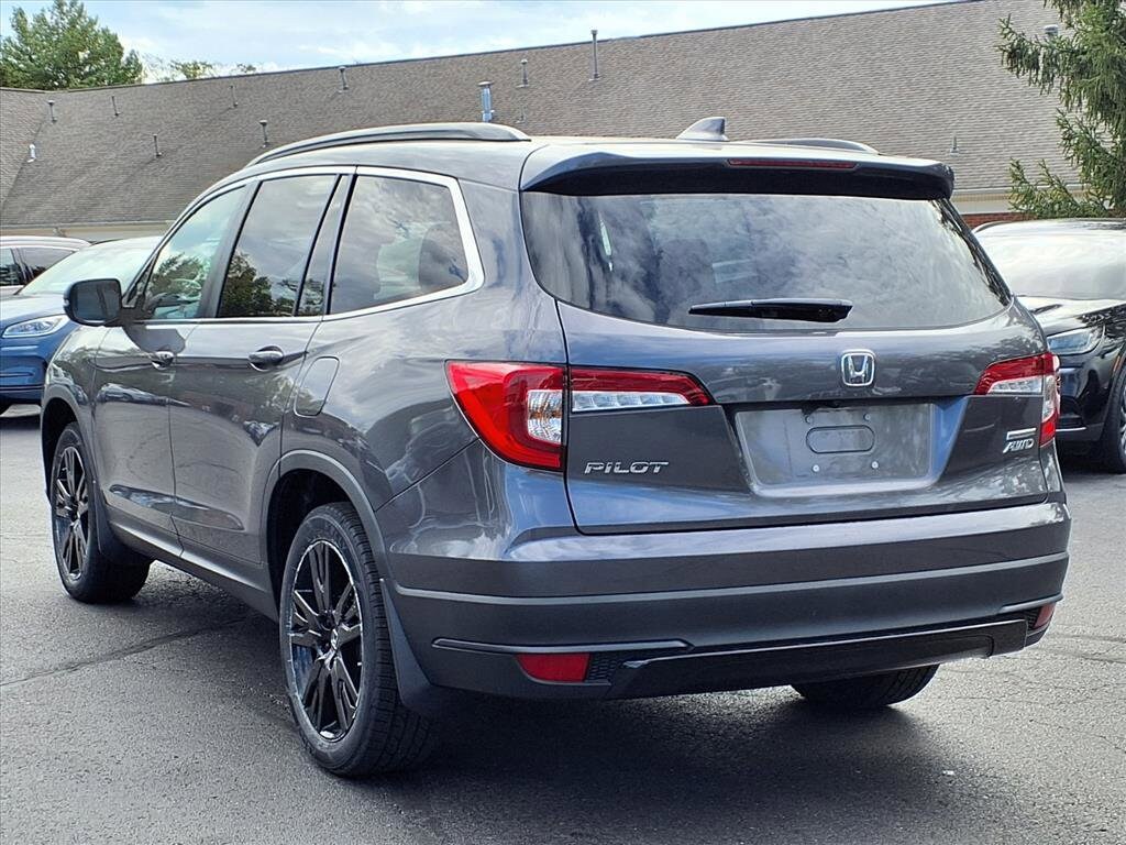 2022 Honda Pilot Special Edition photo 3