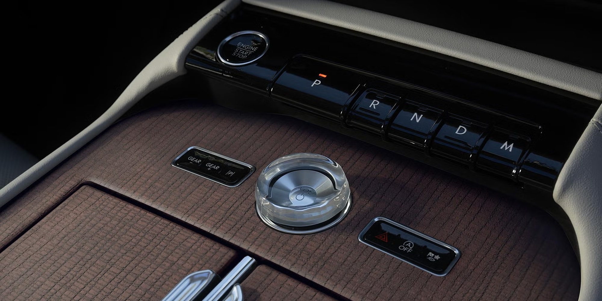 Features of a 2027 Lincoln Navigator