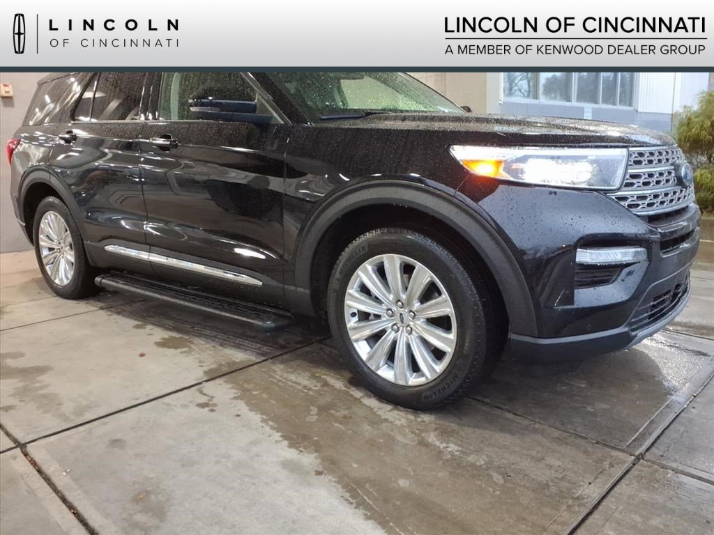 2022 Ford Explorer Limited's photo