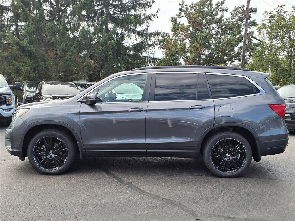 2022 Honda Pilot Special Edition photo 2