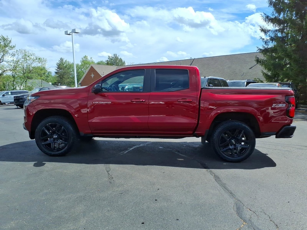 Used 2024 Chevrolet Colorado Z71 Truck Crew Cab