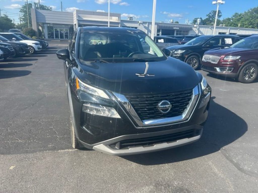 Used 2021 Nissan Rogue SV SUV