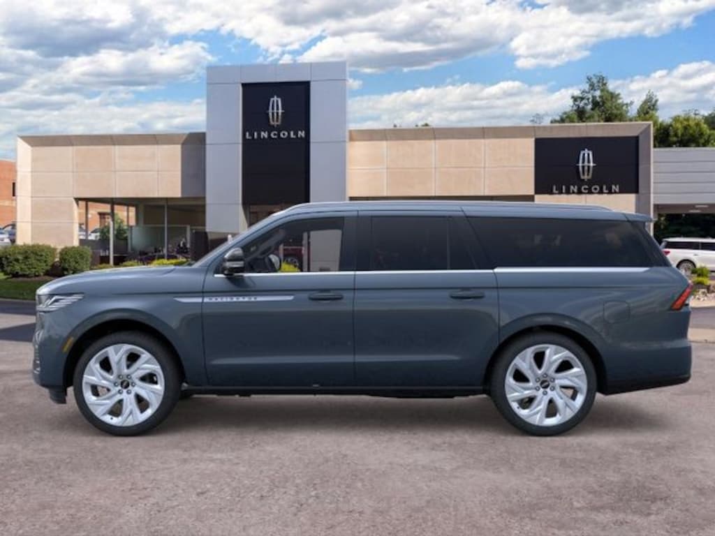 New 2025 Lincoln Navigator L Reserve SUV