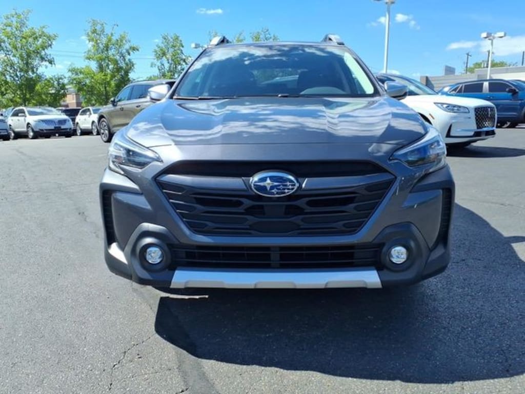Used 2024 Subaru Outback Touring SUV