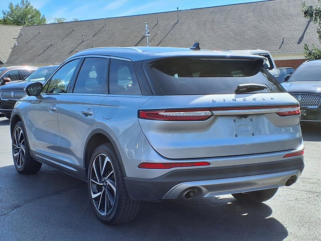 2023 Lincoln Corsair Reserve photo 2