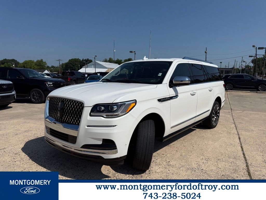 2022 Lincoln Navigator Black Label L 4WD's photo