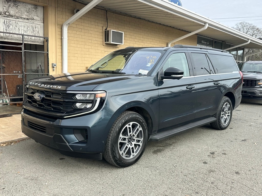 Used 2025 Ford Expedition MAX Active SUV