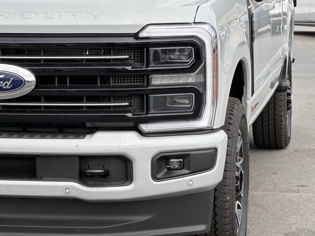 2026 Ford F-250 Super Duty Platinum - Photo 47