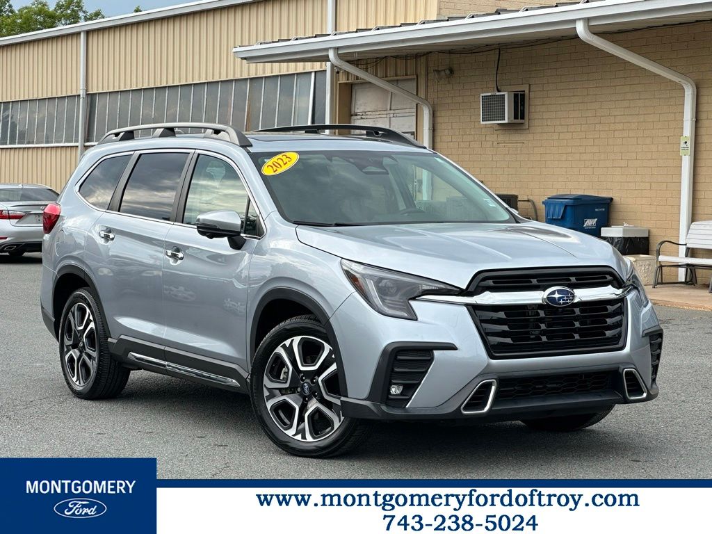 2023 Subaru Ascent Touring's photo