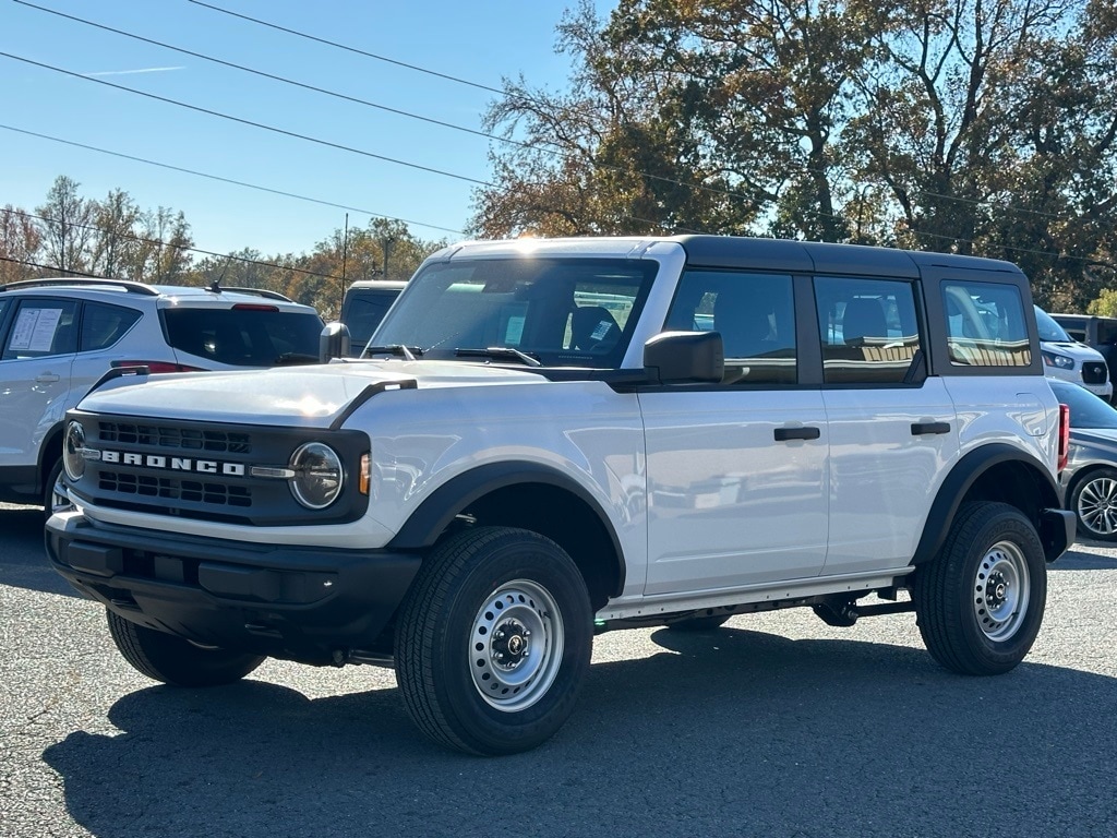 New 2025 Ford Bronco Base SUV