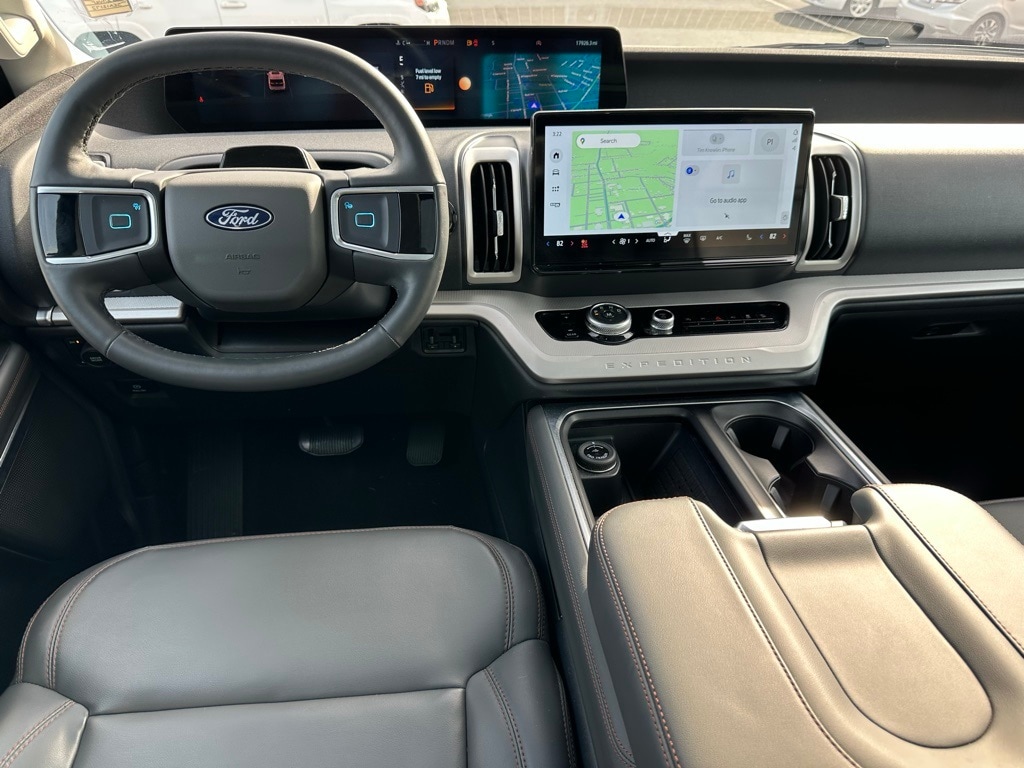 Used 2025 Ford Expedition Active SUV