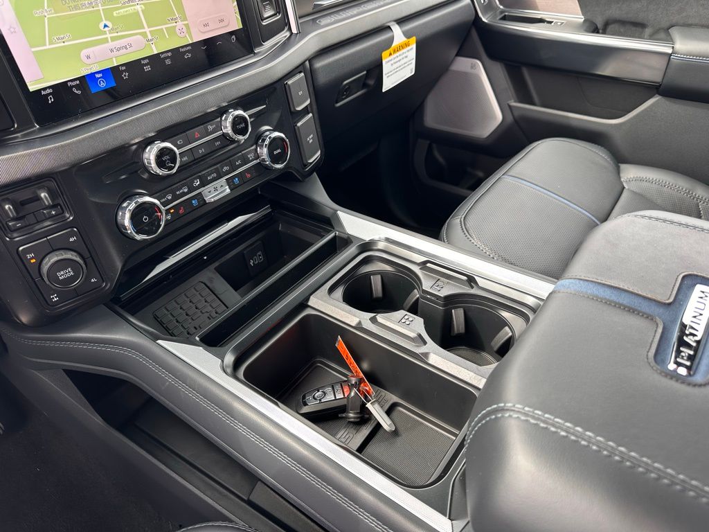 2026 Ford F-250 Super Duty Platinum - Photo 36