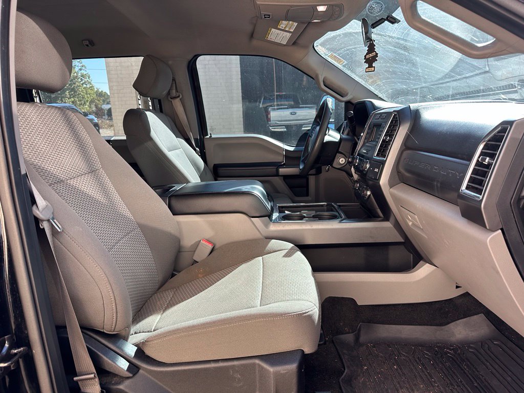 Used 2017 Ford F-250 XLT Crew Cab Truck