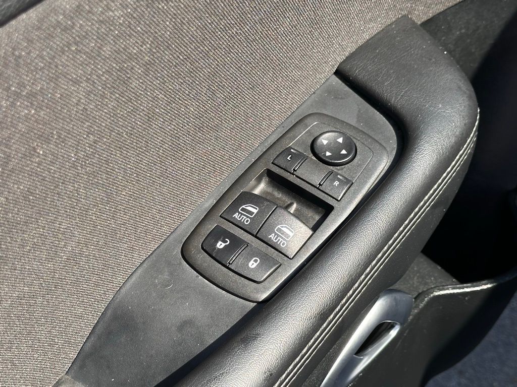 2022 Dodge Challenger GT - Photo 14