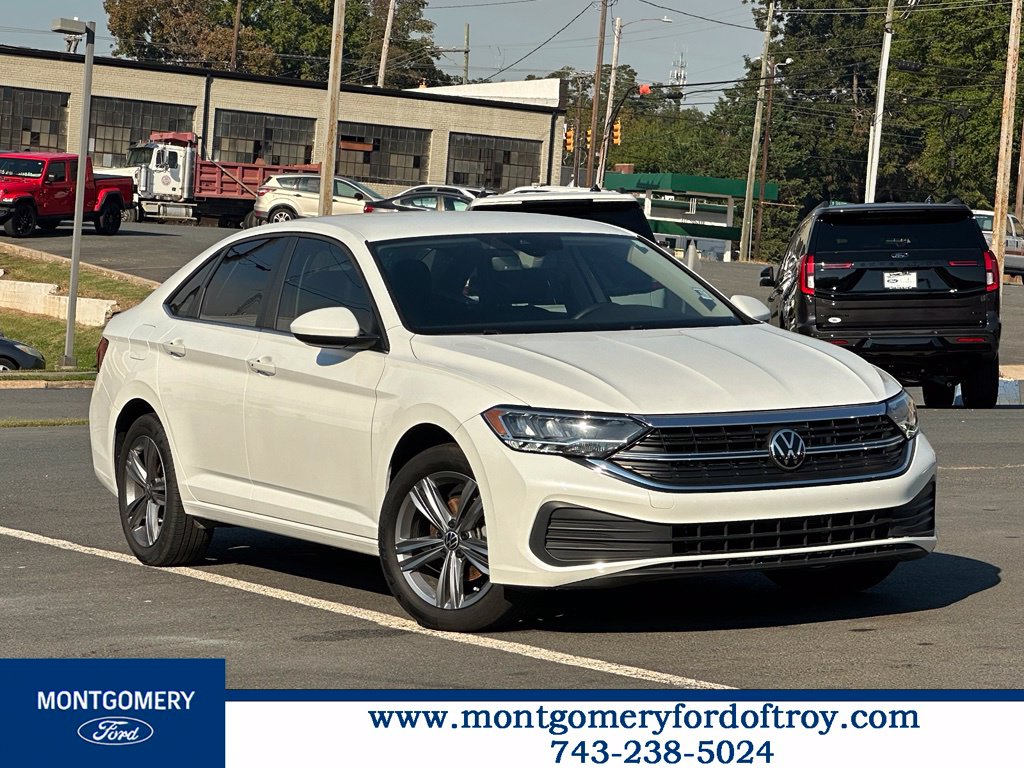 Used 2024 Volkswagen Jetta 1.5T SE Sedan