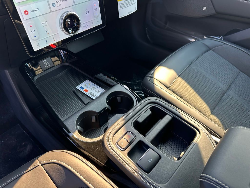 2025 Ford Mustang Mach-E GT - Photo 30