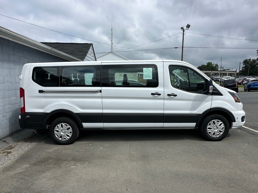 2024 Ford Transit photo 2