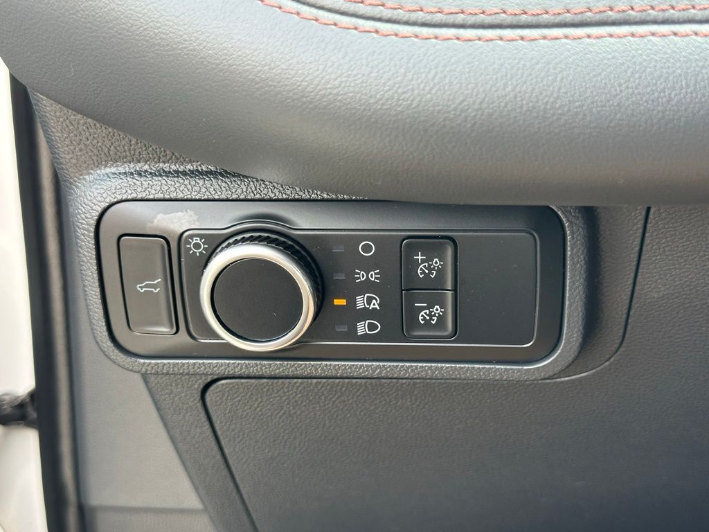 2025 Ford Explorer Active - Photo 35
