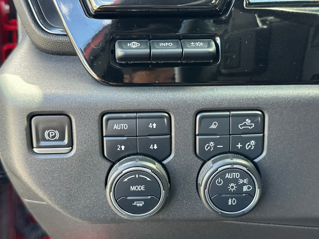 2023 Chevrolet Silverado 1500 ZR2 - Photo 33