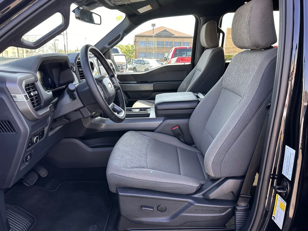 2024 Ford F-150 XLT - Photo 14