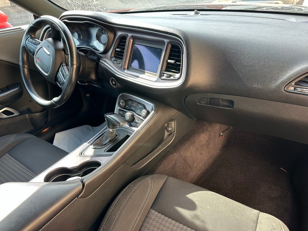 2018 Dodge Challenger R/T photo 4