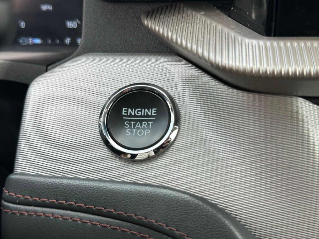 2025 Ford Explorer Active - Photo 31