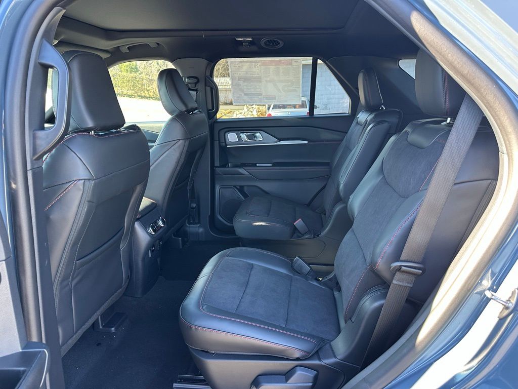 2026 Ford Explorer ST - Photo 20