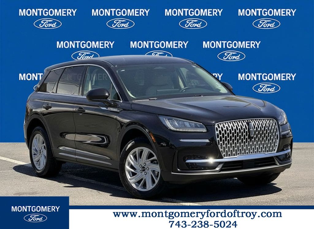 2025 Lincoln Corsair Premiere FWD's photo